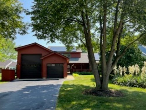 301 Mainsail Dr, Third Lake, IL, 60030-2630 | Card Image