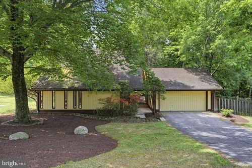 817 W Tantallon Drive, FORT WASHINGTON, MD, 20744 | Card Image