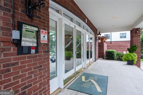 207-3275 Lenox Rd Ne, Atlanta, GA, 30324-2570 | Card Image
