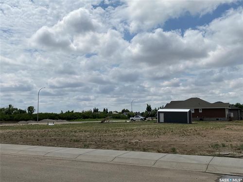 94 Brookhollow Blvd, Kindersley, SK, S0L1S3 | Card Image