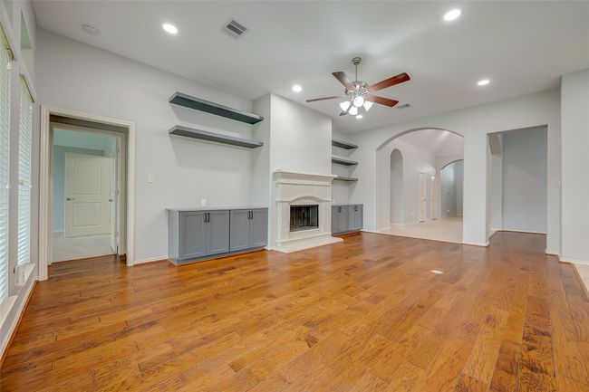 2323 Lost Bridge Ln, House other with 4 bedrooms, 3 bathrooms and 2 parking in Pearland TX | Image 14