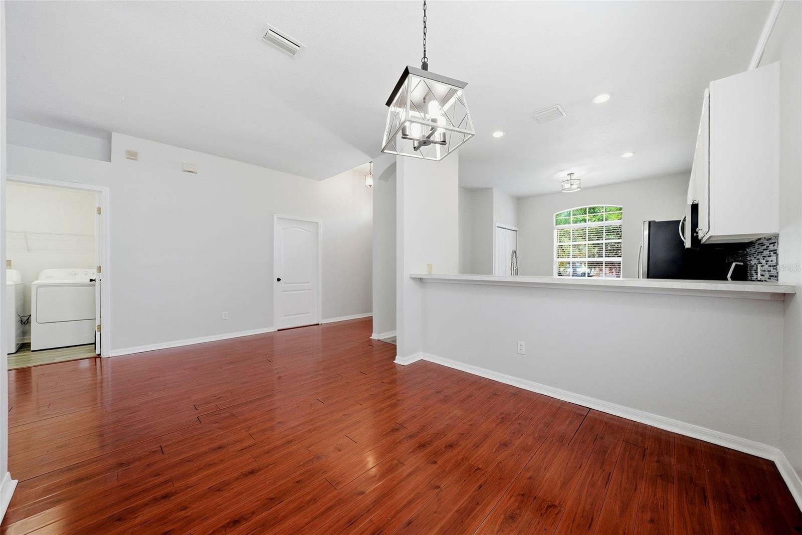 Residential Lease in RUSKIN 4