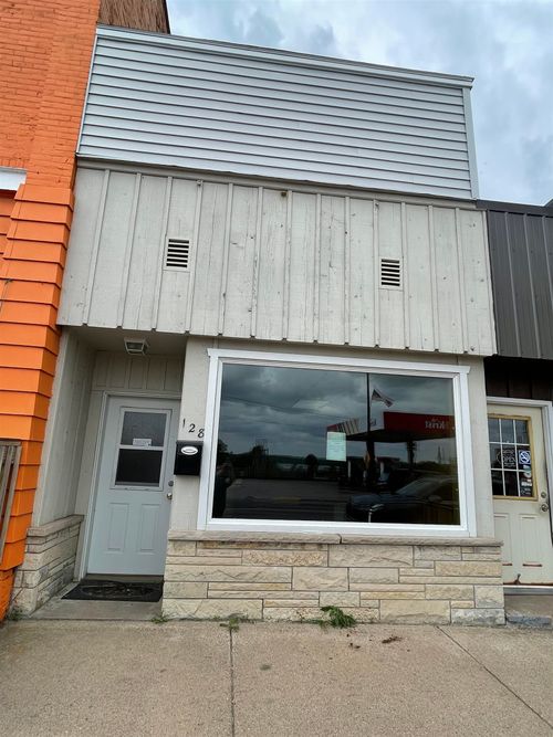 128 S Lake Ave, PHILLIPS, WI, 54555-1318 | Card Image