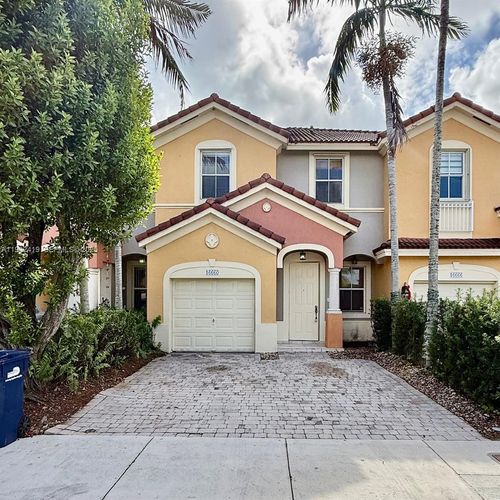16660-16660 Sw 83rd Ln, Miami, FL, 33193-5784 | Card Image