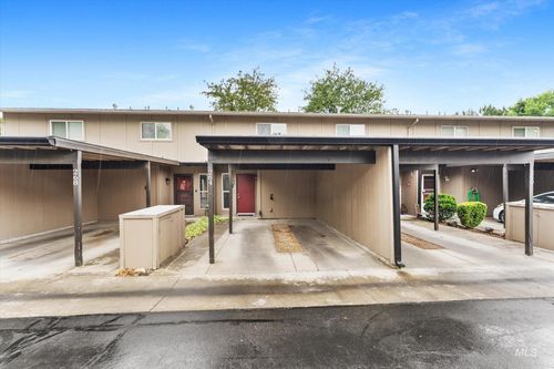 264 N Eagle Glen Ln, Eagle, ID, 83616-4938 | Card Image