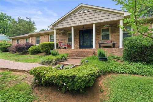 3630 Grandview Club Rd, Pfafftown, NC, 27040-8602 | Card Image