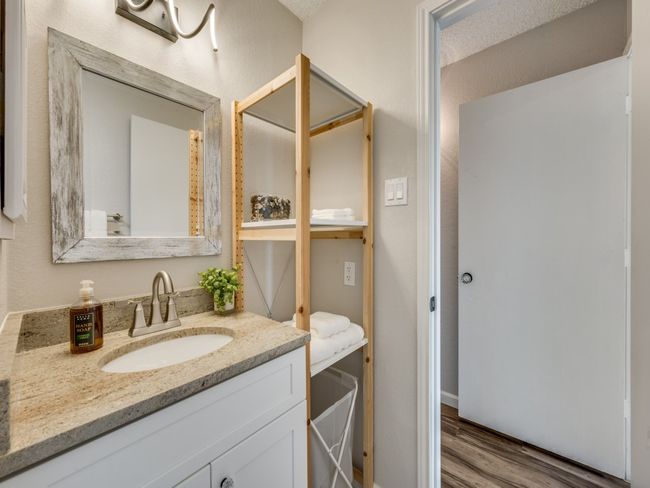 APT-308 - 1603 Marsh Ln, Condo with 2 bedrooms, 1 bathrooms and null parking in Carrollton TX | Image 19