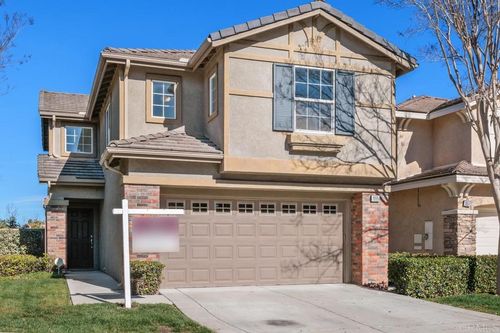 1555 Acacia Cir, Vista, CA, 92081-4549 | Card Image