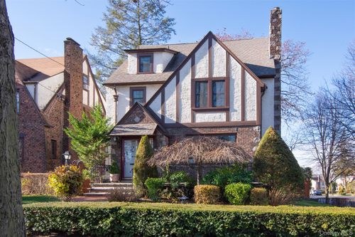 233 Kneeland Ave, Yonkers, NY, 10705-2714 | Card Image