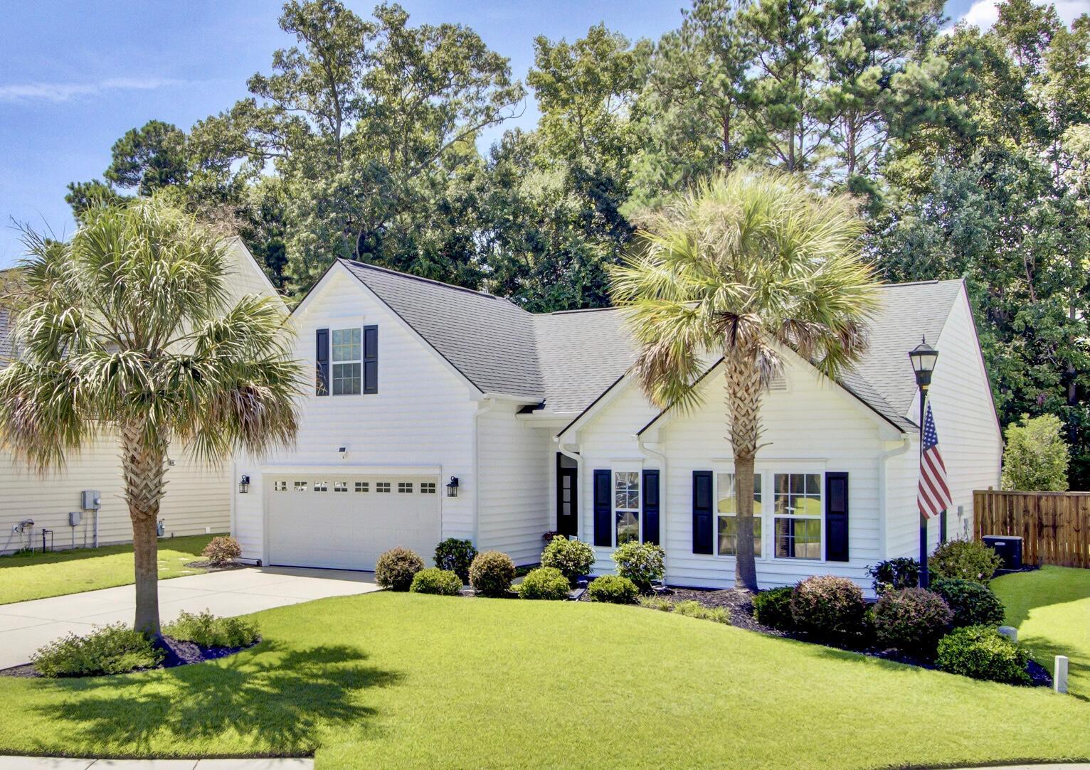 Mulholland Dr, Summerville, SC 29485
