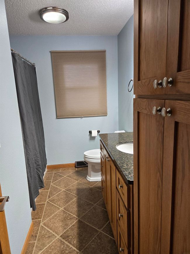 1005 Red Maple Ave, House other with 3 bedrooms, 2 bathrooms and null parking in Cresco IA | Image 19