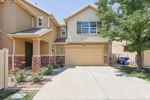 1055 Kettering Dr, North Salt Lake, UT, 84054-5022 | Card Image