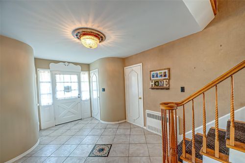20 Griggs Dr, Greenlawn, NY, 11740-1425 | Card Image