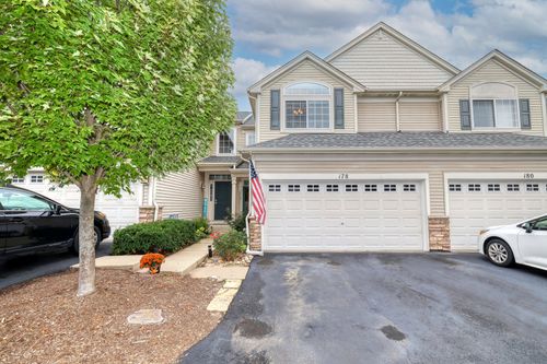 178 Timber Trails Blvd, Gilberts, IL, 60136-4058 | Card Image