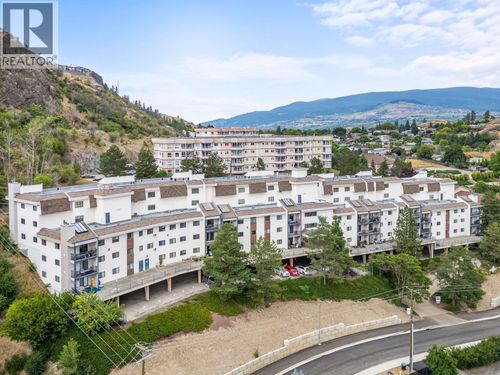 524-3901 32 Avenue, Vernon, BC, V1T8M3 | Card Image