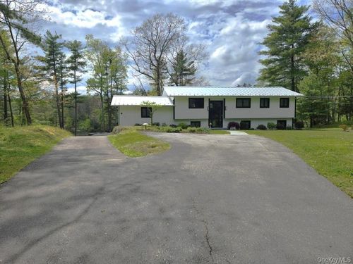53 Lake Pleasant Dr, Staatsburg, NY, 12580-5677 | Card Image