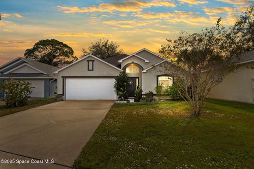 4731 White Heron Dr, MELBOURNE, FL, 32934-7271 | Card Image