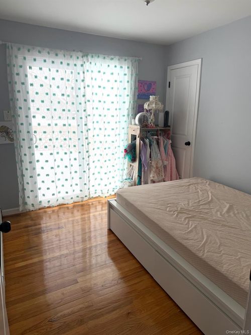 23 James Rd, Monroe, NY, 10950-4316 | Card Image