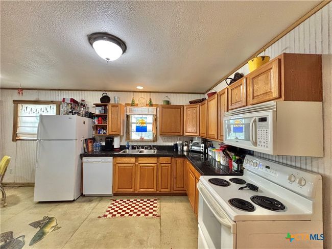 604 N 14 Th St, House other with 3 bedrooms, 3 bathrooms and null parking in Port O Connor TX | Image 12