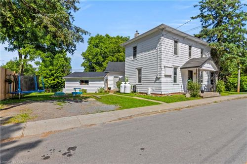 4367 Amella St, Sydenham, ON, K0H2T0 | Card Image