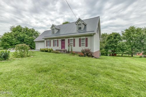 807 N Mohawk Dr, Erwin, TN, 37650-9297 | Card Image
