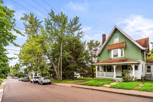 617 N 17th Ave E, Duluth, MN, 55812-1243 | Card Image