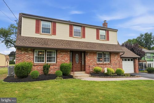 1118 Roberts Ave, FEASTERVILLE TREVOSE, PA, 19053-4151 | Card Image