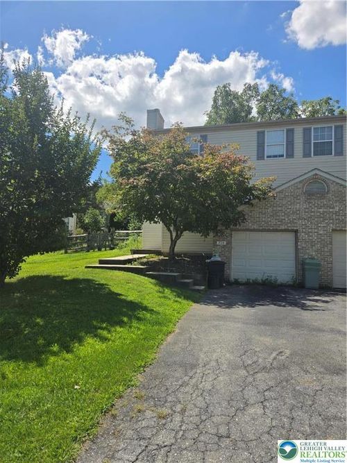 320 S 16th St, Emmaus, PA, 18049-3340 | Card Image
