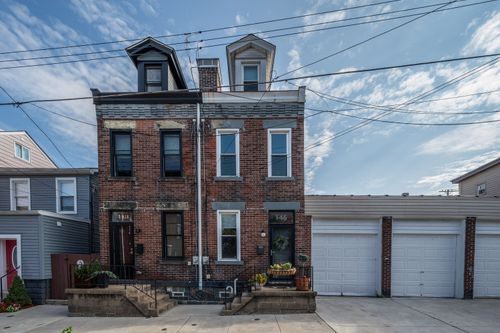 145 42nd Street, Lawrenceville, PA, 15201 | Card Image