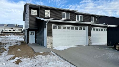 5212 Welder Ave, Bismarck, ND, 58503-1753 | Card Image