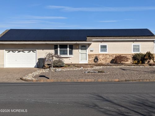 10 Saint Thomas Ave, Toms River, NJ, 08753-4749 | Card Image