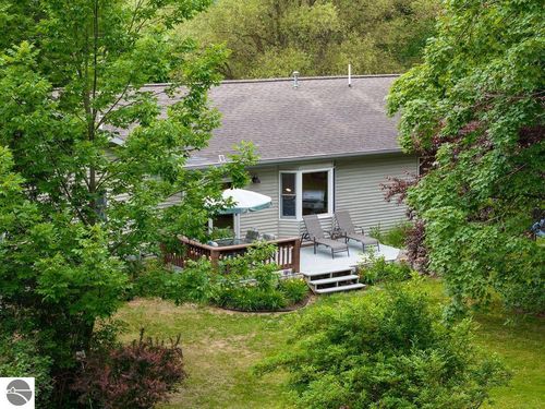 10313 N Long Lake Road, Traverse City, MI, 49685 | Card Image