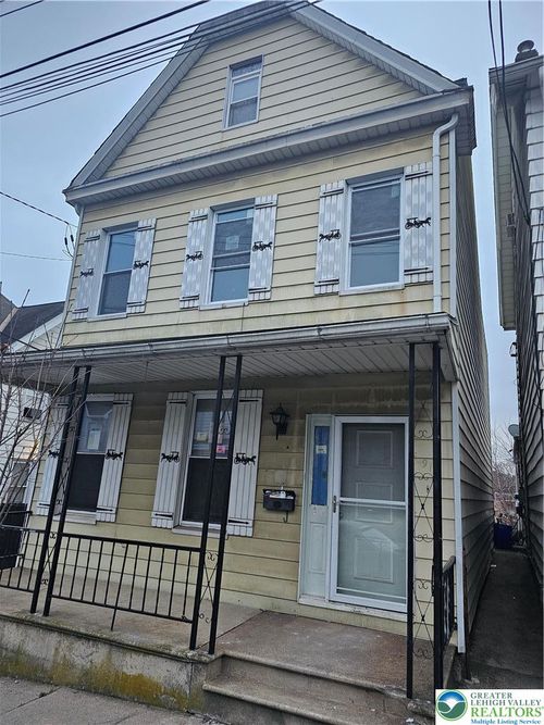 912 Spring Garden St, EASTON, PA, 18042-3389 | Card Image
