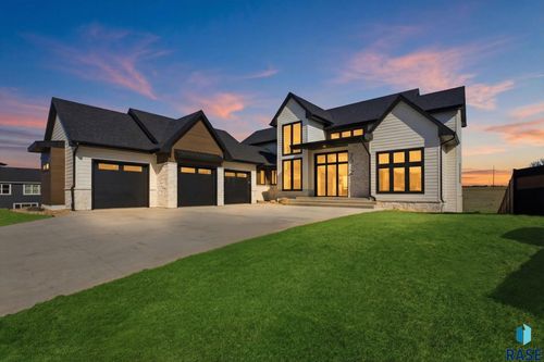 7312 Agate Cir Circle, Sioux Falls, SD, 57110 | Card Image