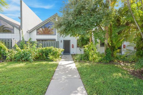 apt-3-100 Sparrow Dr, Royal Palm Beach, FL, 33411-1615 | Card Image