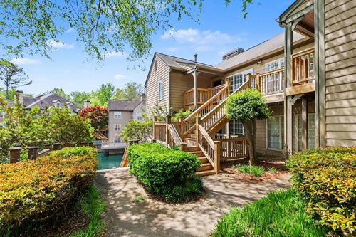 702 Mill Pond Dr Se, Smyrna, GA, 30082-3829 | Card Image