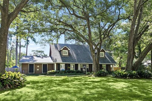 7 Rosemary Dr, Covington, LA, 70433-1112 | Card Image