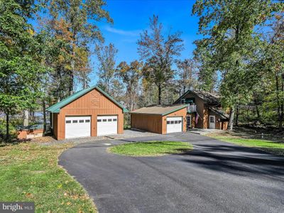 471 Wynonah Drive, House other with 3 bedrooms, 2 bathrooms and null parking in AUBURN PA | Image 3