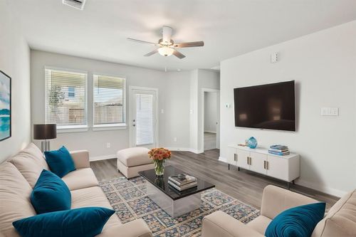 1924 Velvet Oak Ln, Conroe, TX, 77304-3382 | Card Image
