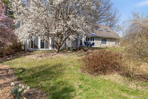 270 Milan Hollow Rd, Rhinebeck, NY, 12572-3111 | Card Image