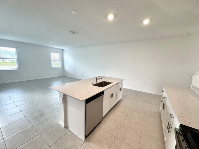 Kitchen | Image 8
