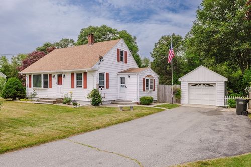 15 Truman St, Westport, MA, 02790-4835 | Card Image