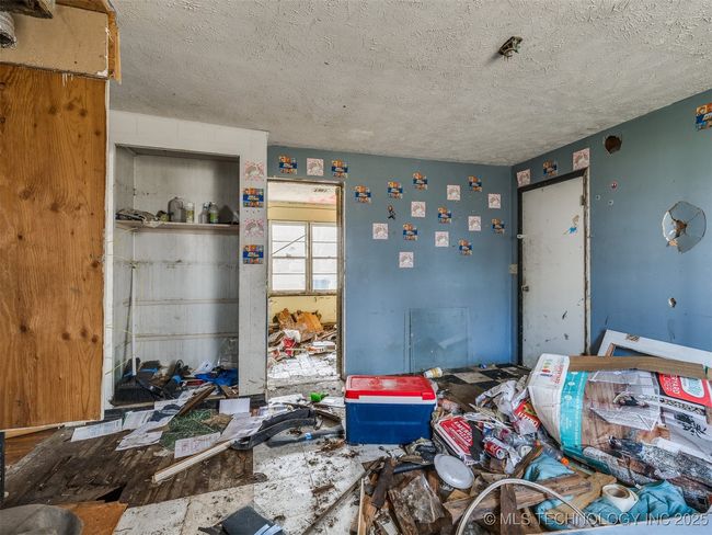102 N Hayden St, House other with 3 bedrooms, 1 bathrooms and null parking in Chouteau OK | Image 19