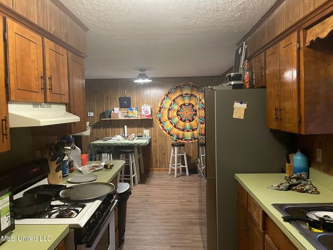 Kitchen | Image 17
