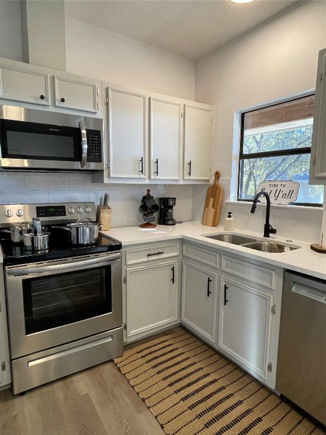 Kitchen | Image 4