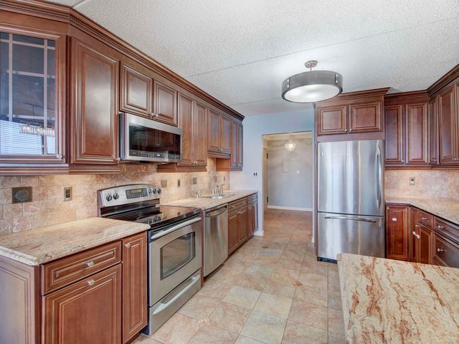 APT-16D - 250 Gorge Rd, Home with 3 bedrooms, 2 bathrooms and null parking in Cliffside Park NJ | Image 14