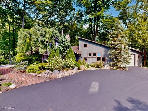 7236 Cascade Rd, Concord Township, OH, 44077-9403 | Card Image