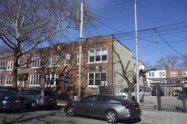 Tehama St, Brooklyn, NY 11218 #1