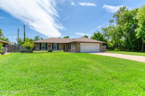 9 Brook Station Dr, Ormond Beach, FL, 32174-7575 | Card Image