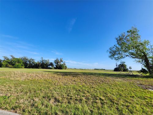8001 Castile Rd, Sebring, FL, 33876 | Card Image